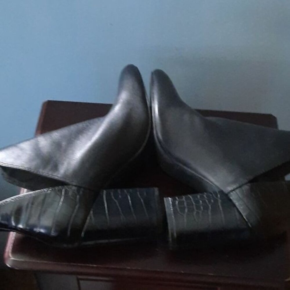Steve Madden Black Rookie  Leather Upper Crocodile Print 3 Inch Heel Size 8.5 - Picture 4 of 12